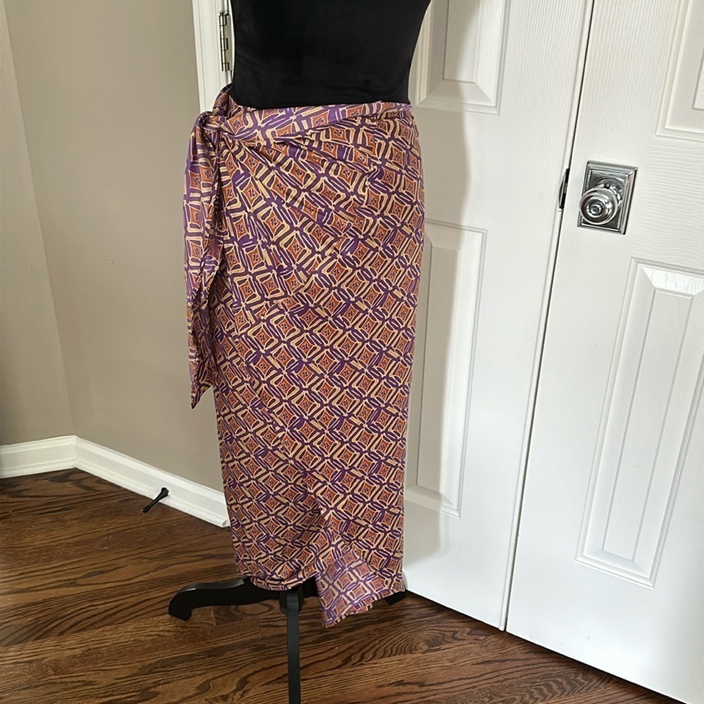 Gorgeous Zara sarong. Purple and gold. Like new. Size medium